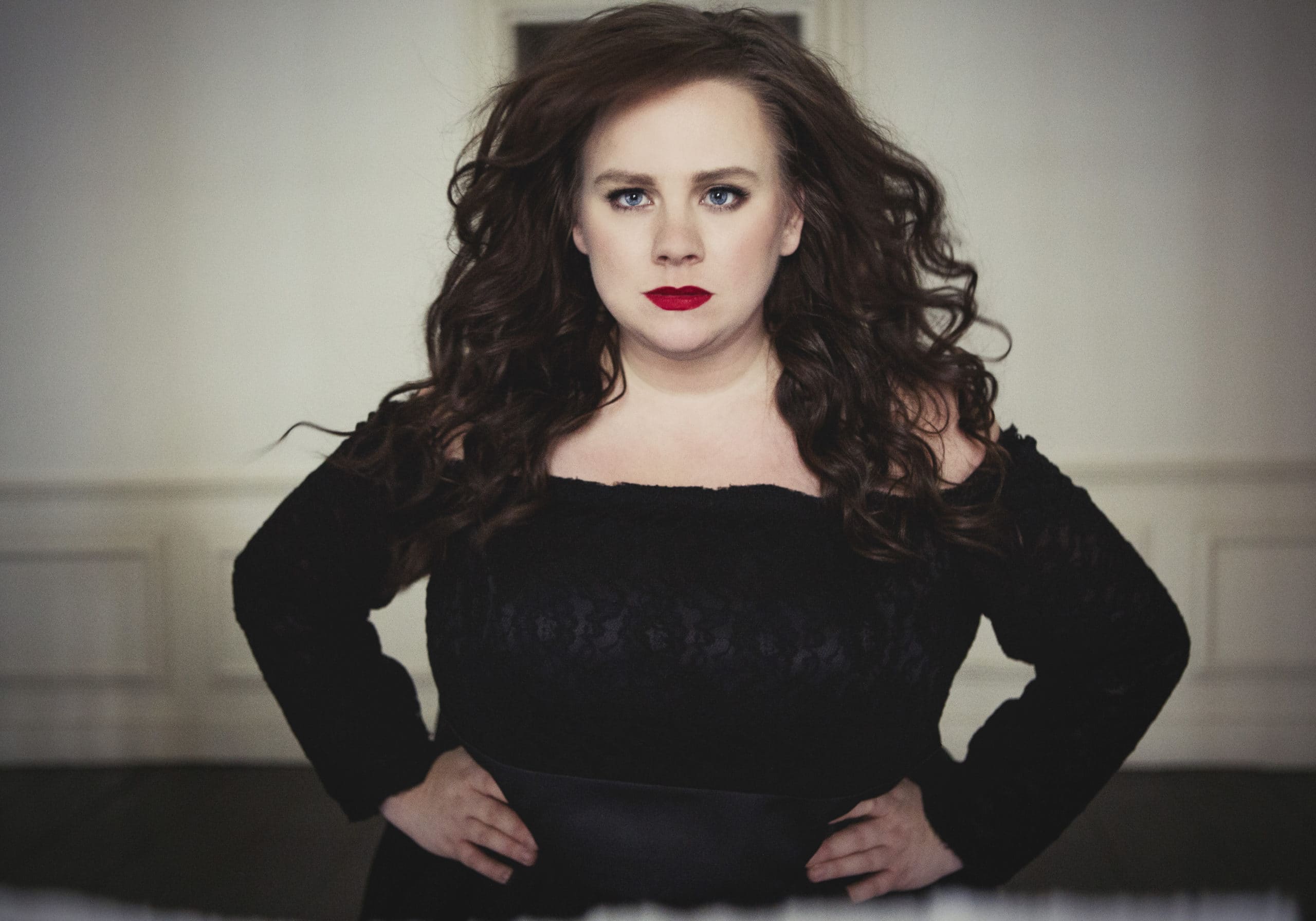 Lucie Al Portraits, Portrait photographer, Cork photographer, Portrait, Fine Art photography, Lucie Al Photography, Makeup, Ireland, Cork Ireland, Cork, Rennaissance, Flower crown, Fine Art Portrait, Parisian photographer that speak english, dreamshoot, London, Paris, barcelona